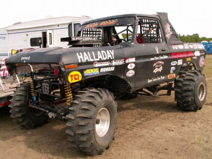 ford bronco, mud bronco, bronco driver, race bronco, cmro