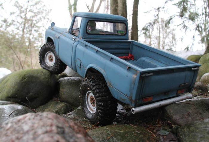 toyopet_stout_headquake_off_road_action_06