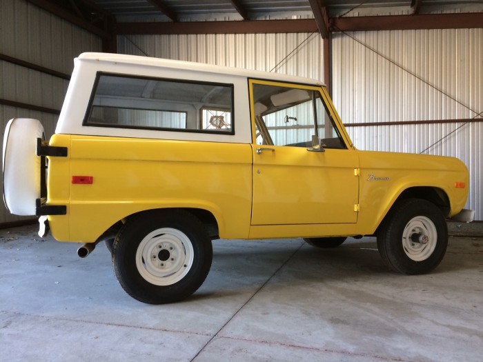 1972_ford_bronco_1