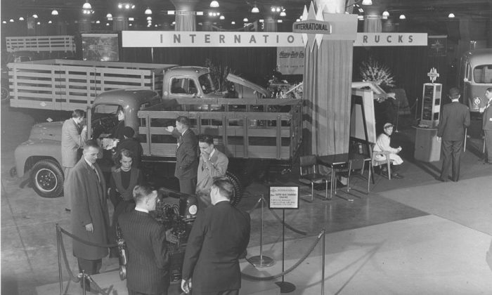 1950-Chicago-Auto-Show