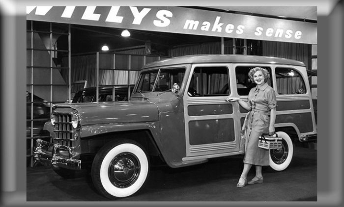 1951-Chicago-Auto-Show-Willys-wagon