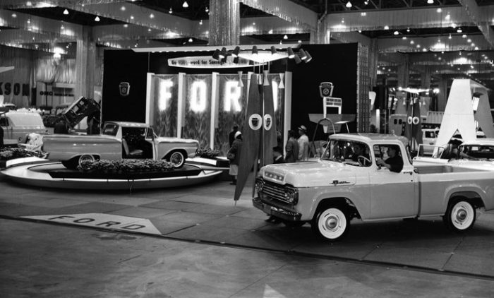1959-Chicago-Auto-Show-Ford-Trucks